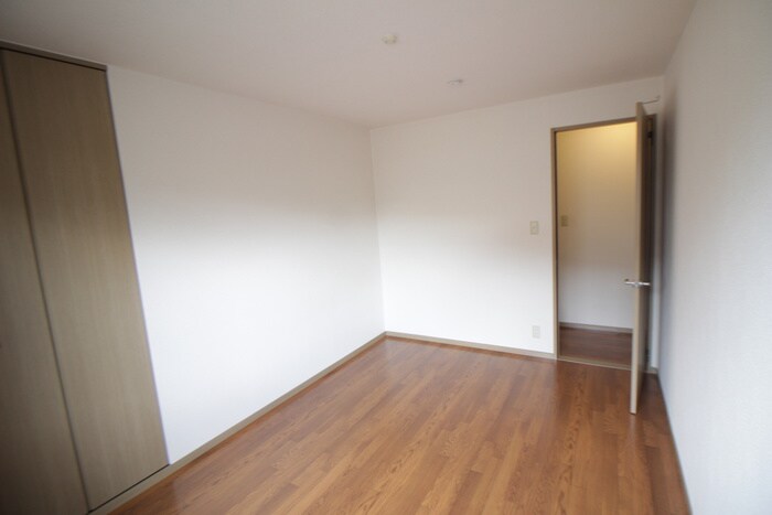 カ－サアゼリアＢ棟の物件内観写真