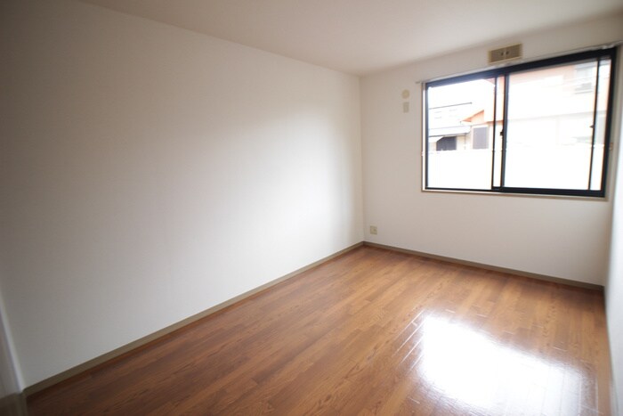 カ－サアゼリアＢ棟の物件内観写真