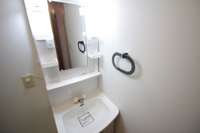 カ－サアゼリアＢ棟の物件内観写真