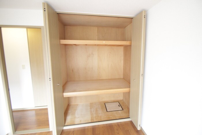 カ－サアゼリアＢ棟の物件内観写真