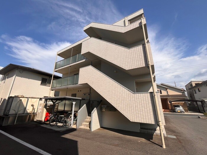 オーブの物件外観写真