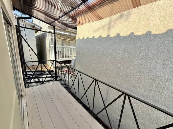 青い空と白のルピナスの物件内観写真