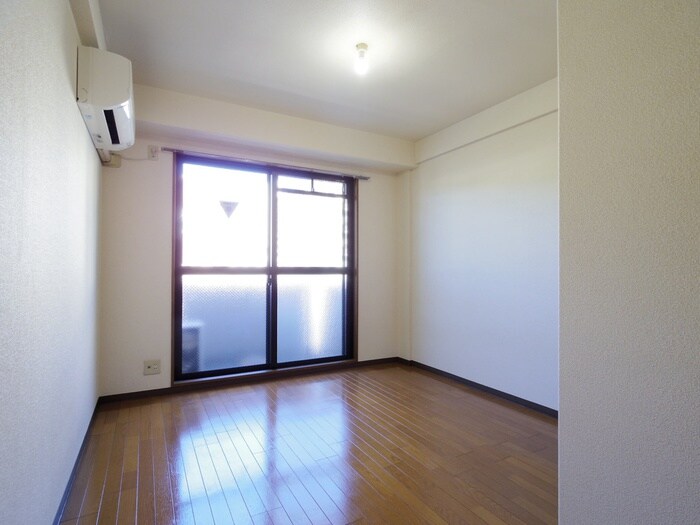 アルカディアシティの物件内観写真