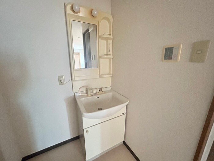 清風ハイツの物件内観写真