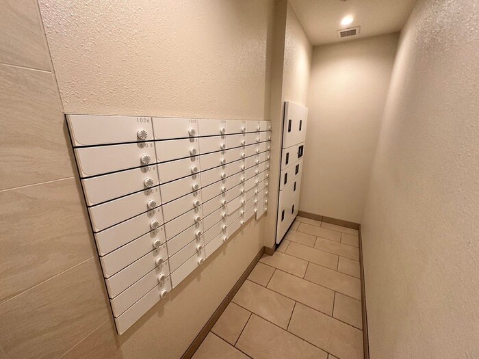 Alivis北梅田の物件外観写真