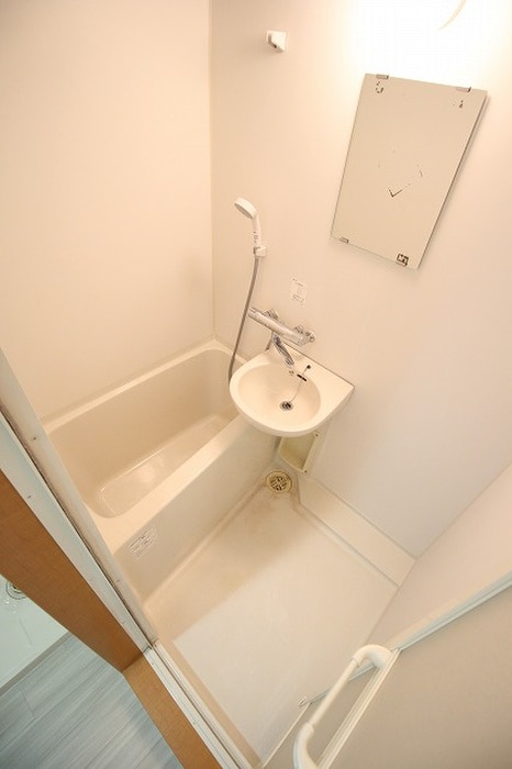 ウィズ高辻通の物件内観写真