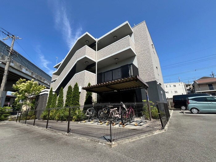 グランルミネ石橋の物件外観写真