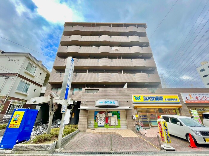 モナリサの物件外観写真