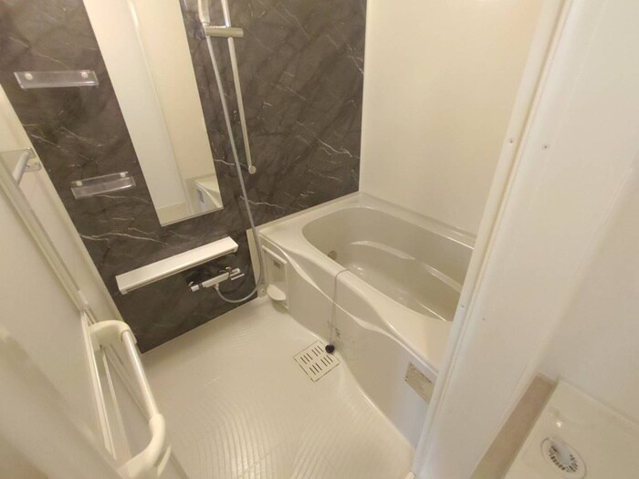 レジデンス荒牧の物件内観写真