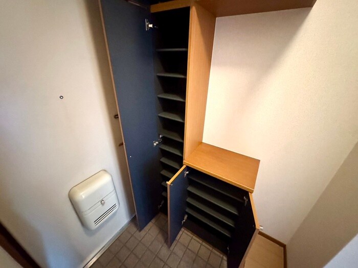 ラルジュウエストの物件内観写真