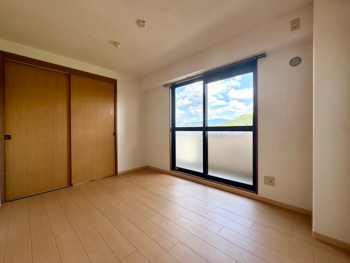 ラルジュウエストの物件内観写真