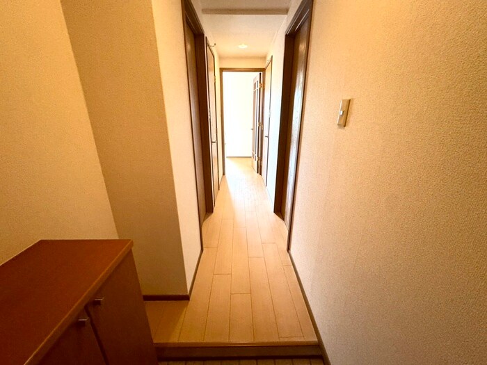 ラルジュウエストの物件内観写真