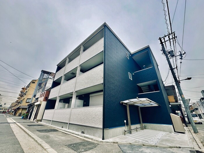 アリビオウエストの物件外観写真