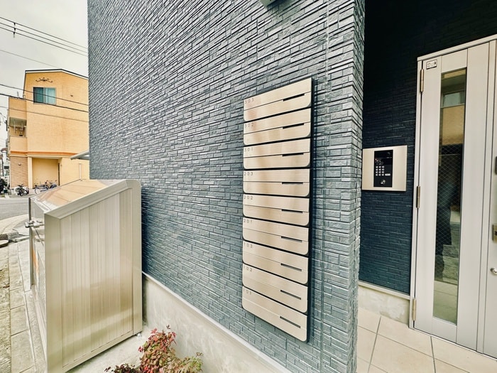 アリビオウエストの物件外観写真