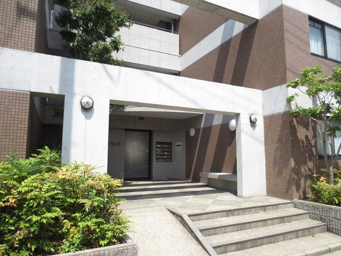 シェリ－ル五月が丘北の物件外観写真