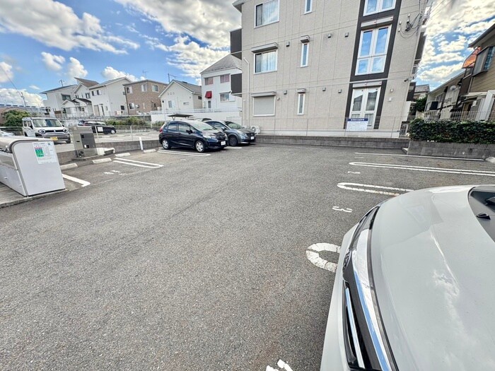 ラ　ルーチェ一里山の物件外観写真