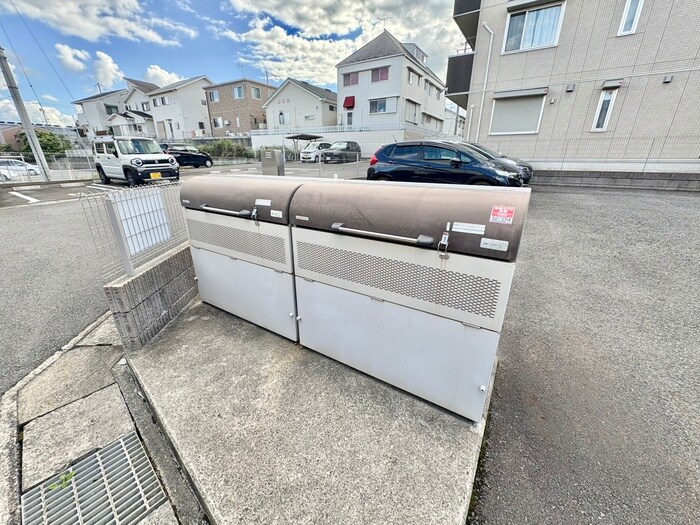 ラ　ルーチェ一里山の物件外観写真