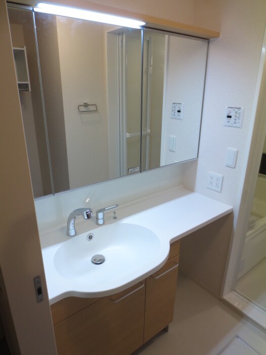 ラ　ルーチェ一里山の物件内観写真