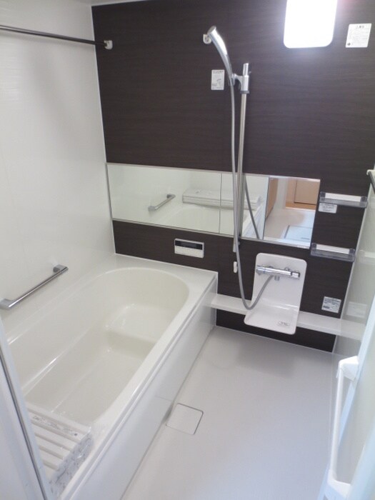 ラ　ルーチェ一里山の物件内観写真