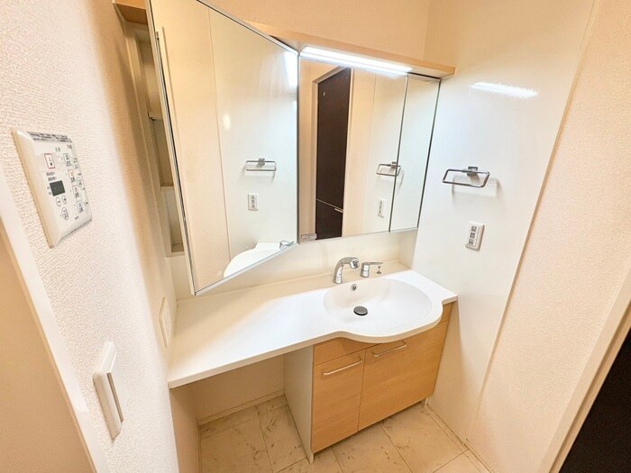 ラ　ルーチェ一里山の物件内観写真