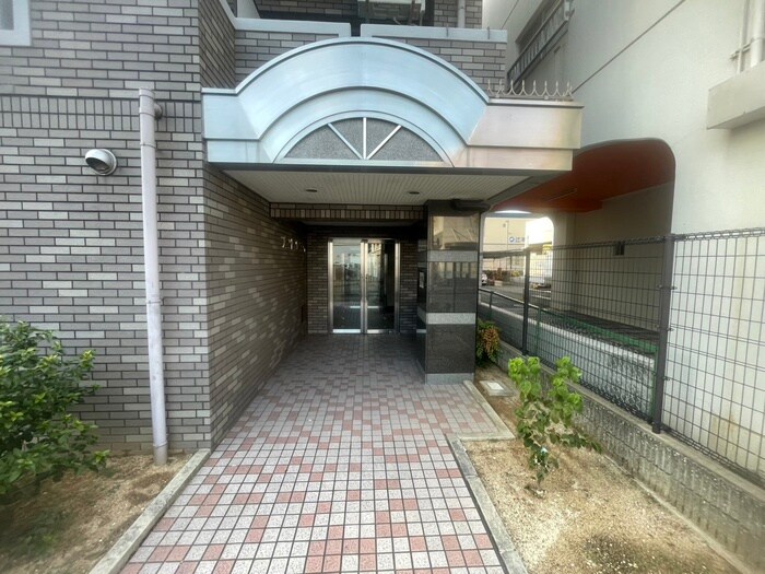 ブランドールフカイの物件外観写真