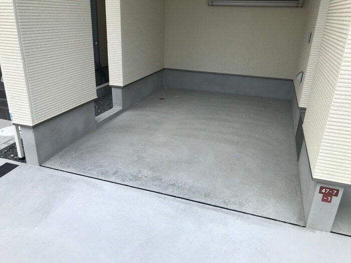 ファミリエ津之江E棟の物件外観写真