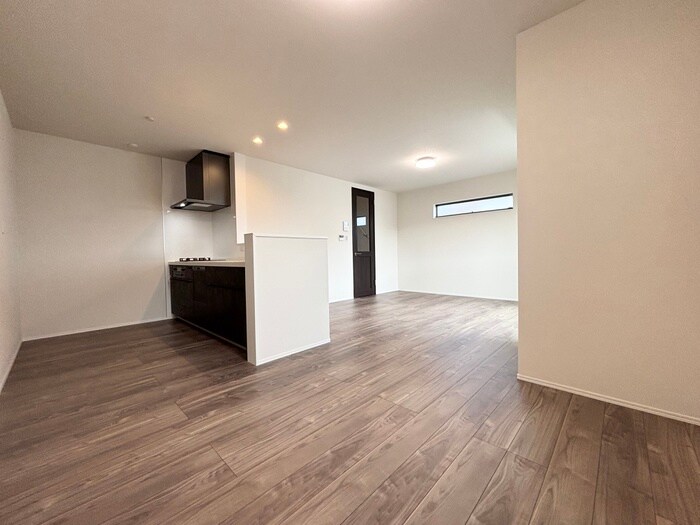 ファミリエ津之江E棟の物件内観写真