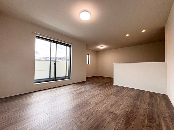 ファミリエ津之江E棟の物件内観写真