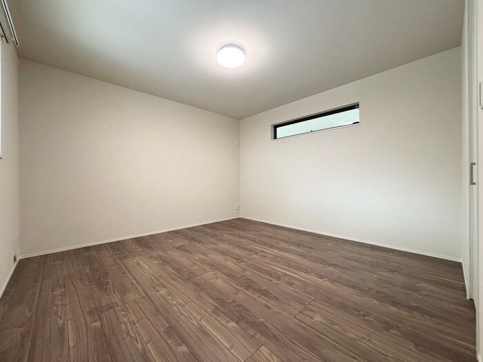 ファミリエ津之江E棟の物件内観写真