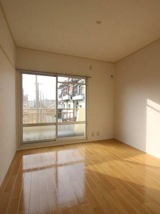 ファミリアⅠの物件内観写真