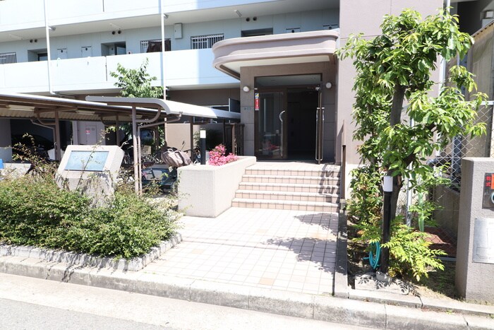 マンションピアの物件外観写真