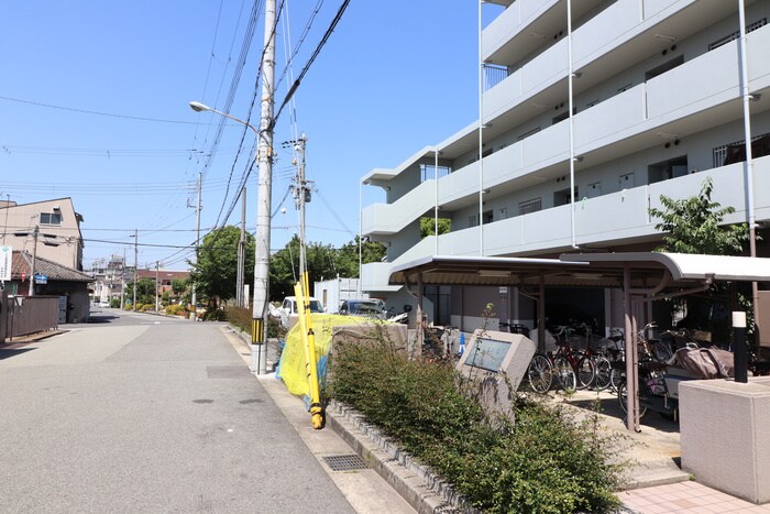 マンションピアの物件外観写真