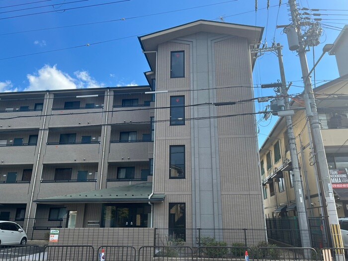 エルスタンザ岩倉南の物件外観写真