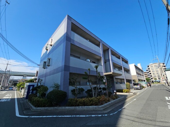 エル・ヴェ－ルの物件外観写真