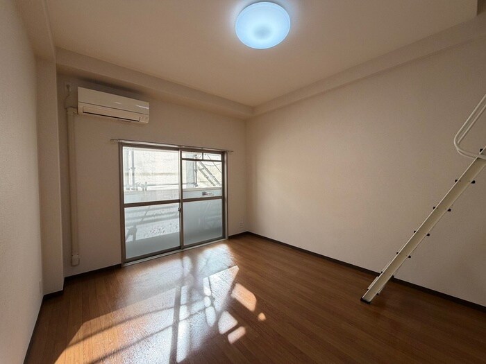 エル・ヴェ－ルの物件内観写真