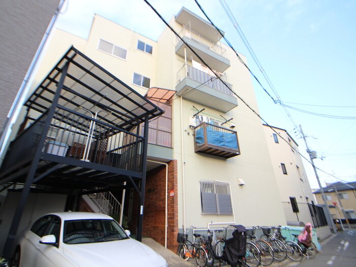 マンション緑の物件外観写真