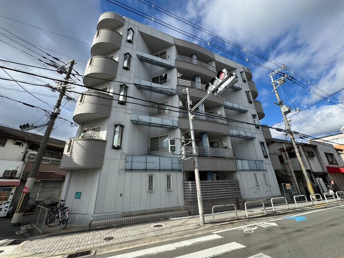 トライアングルの物件外観写真