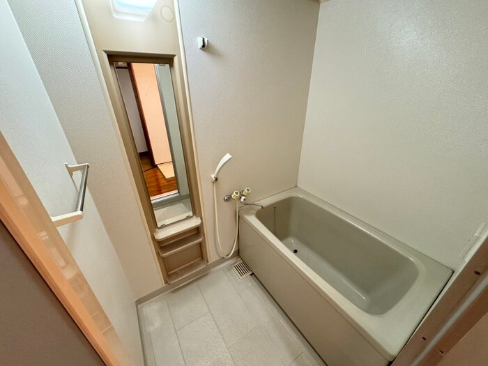 トライアングルの物件内観写真