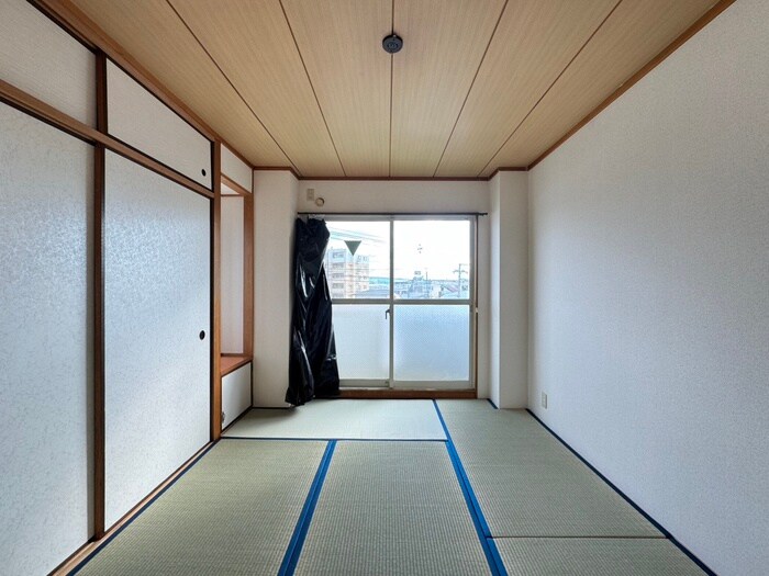 トライアングルの物件内観写真