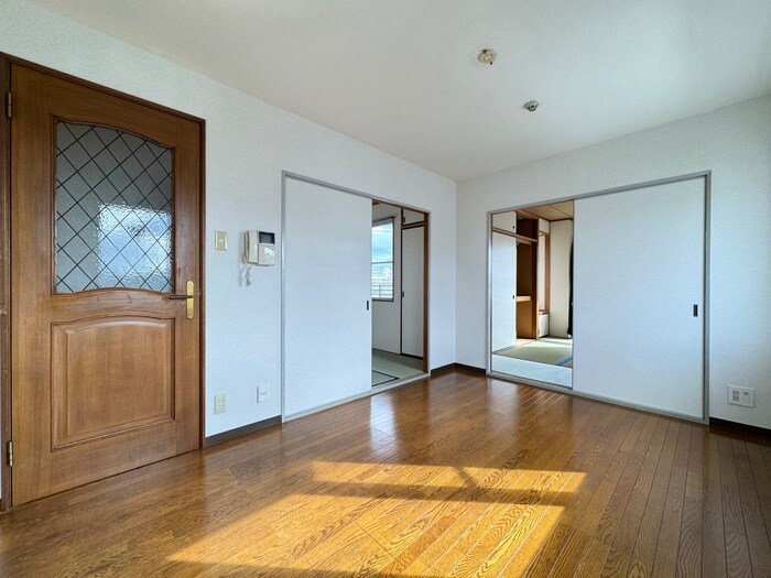 トライアングルの物件内観写真