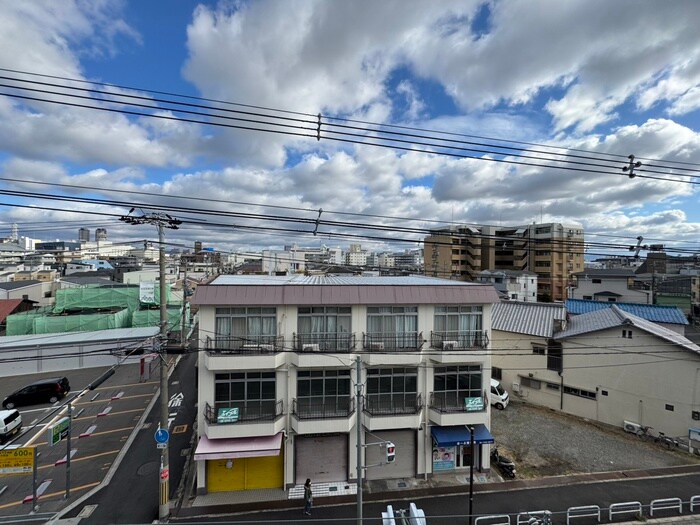トライアングルの物件内観写真