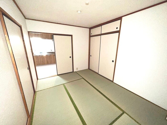 サンプラザ西野Ⅱの物件内観写真