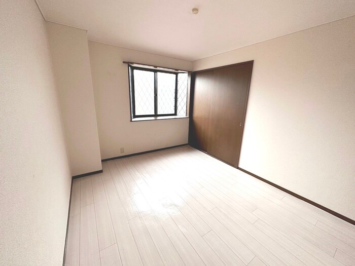 サンプラザ西野Ⅱの物件内観写真