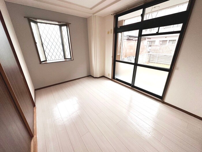 サンプラザ西野Ⅱの物件内観写真