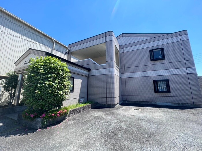 サンプラザ池尻の物件外観写真