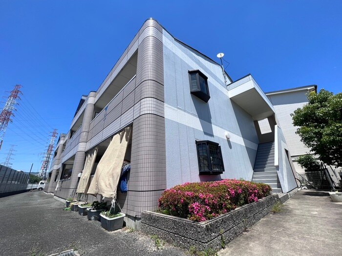 サンプラザ池尻の物件外観写真