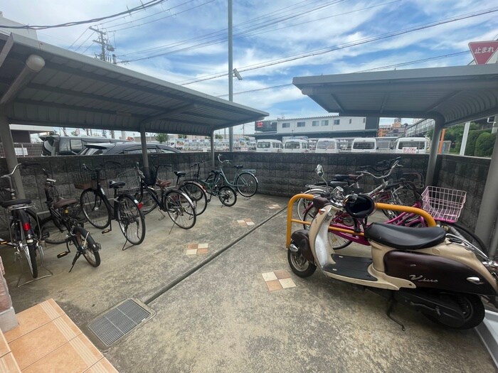 メゾンドリ－ノの物件外観写真