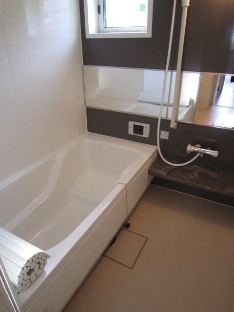 Ｄ－ｒｏｏｍ美田の物件内観写真