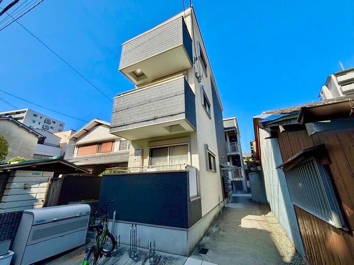 Ａｘｉａの物件外観写真