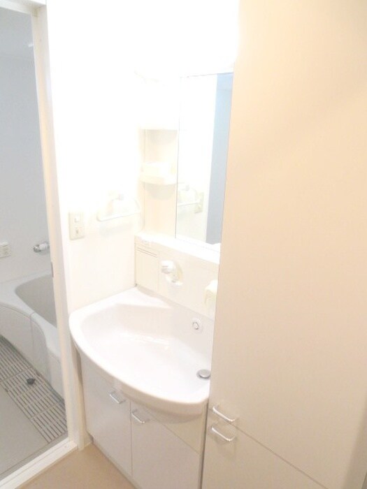 トリ・ビラ－ジュの物件内観写真